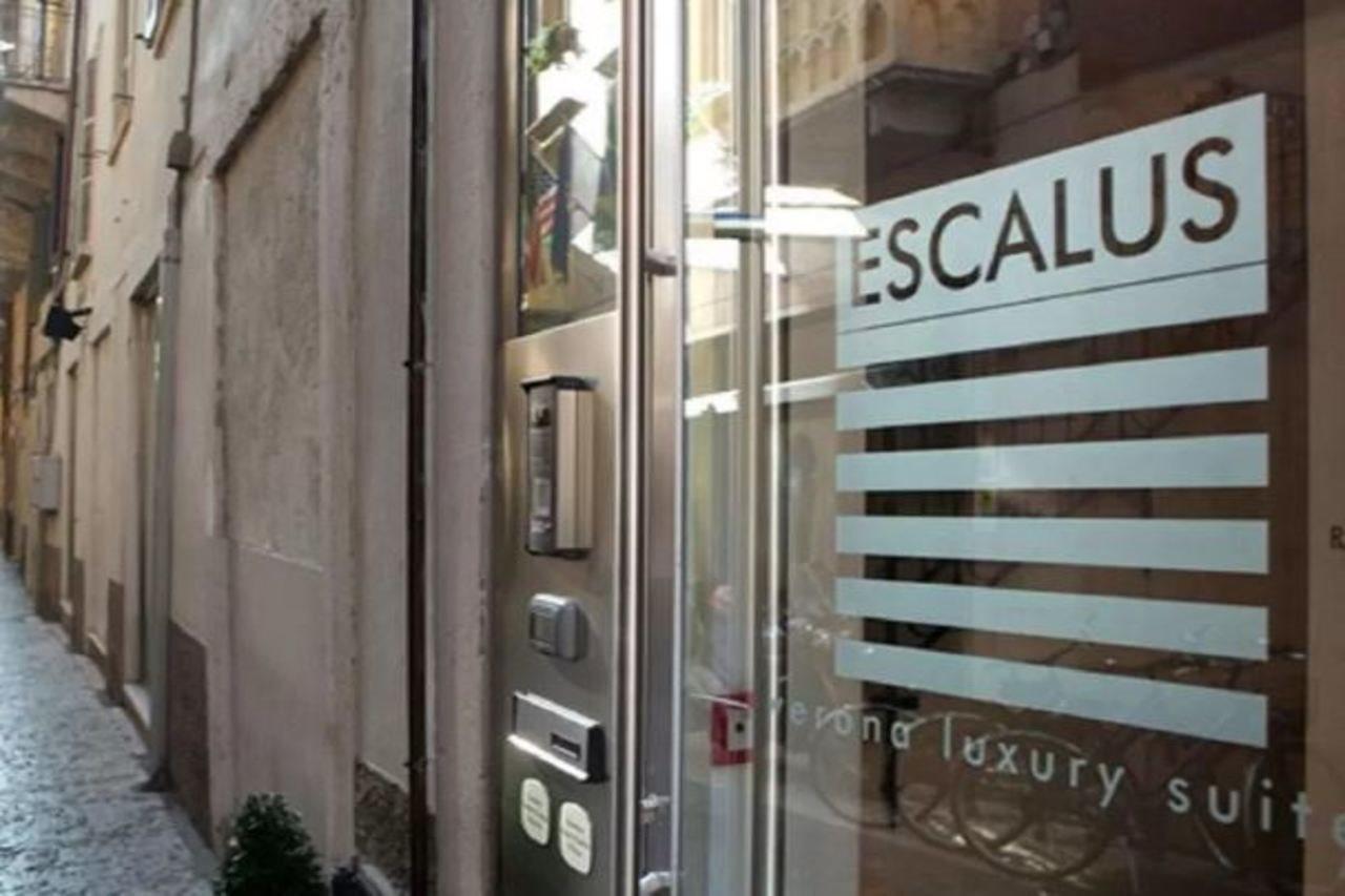 Escalus Luxury Suites Verona Bagian luar foto