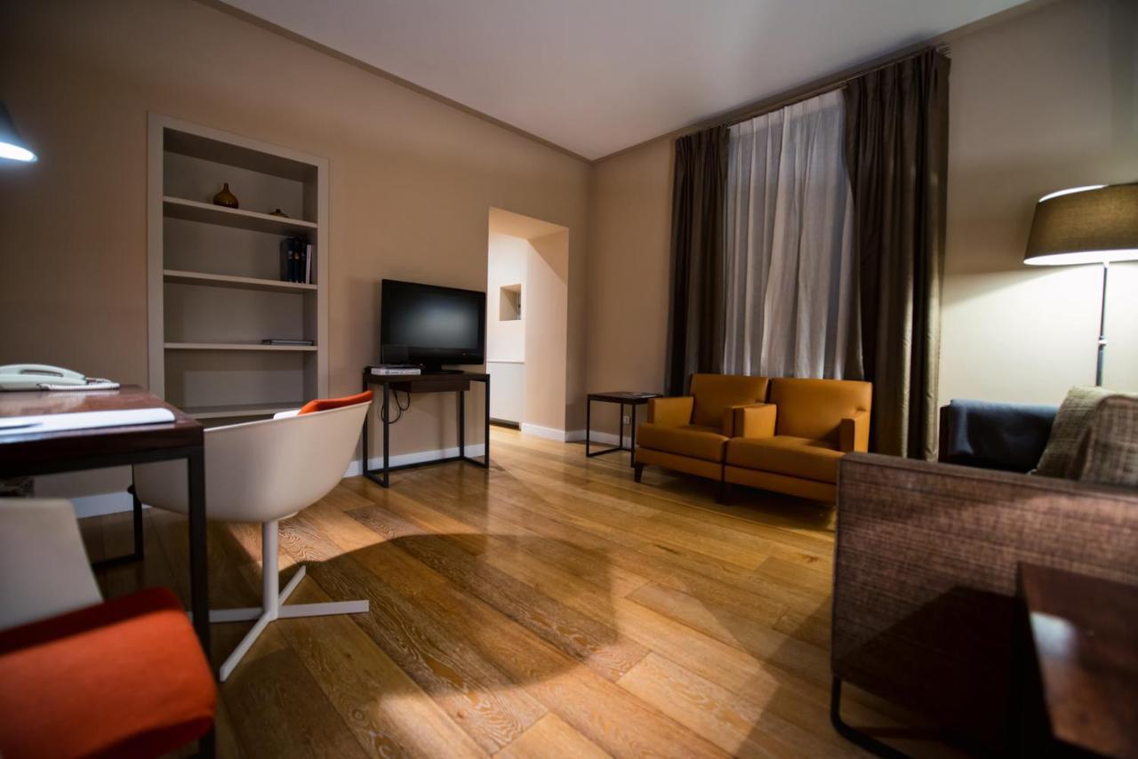 Escalus Luxury Suites Verona Bagian luar foto