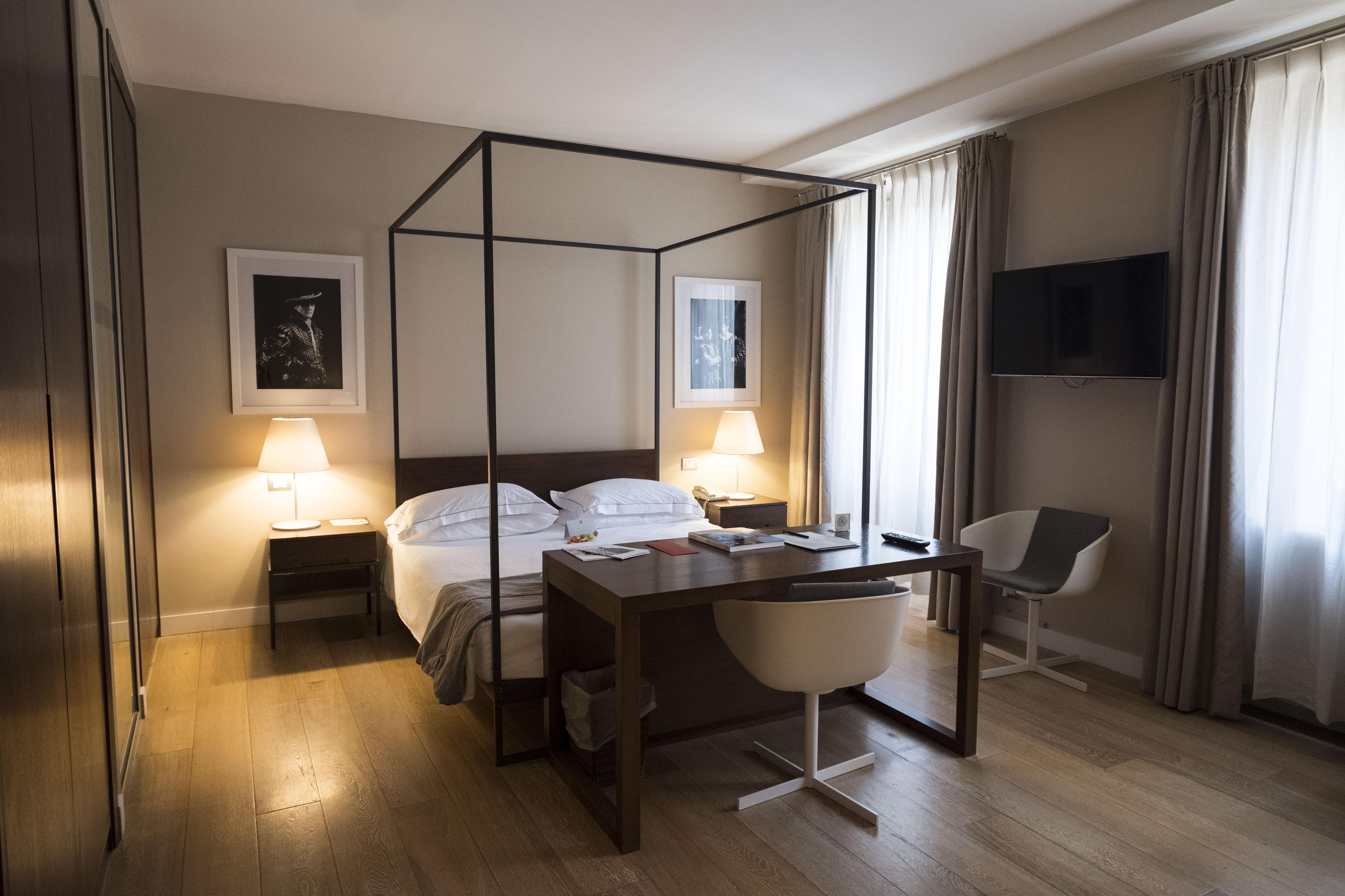 Escalus Luxury Suites Verona Bagian luar foto
