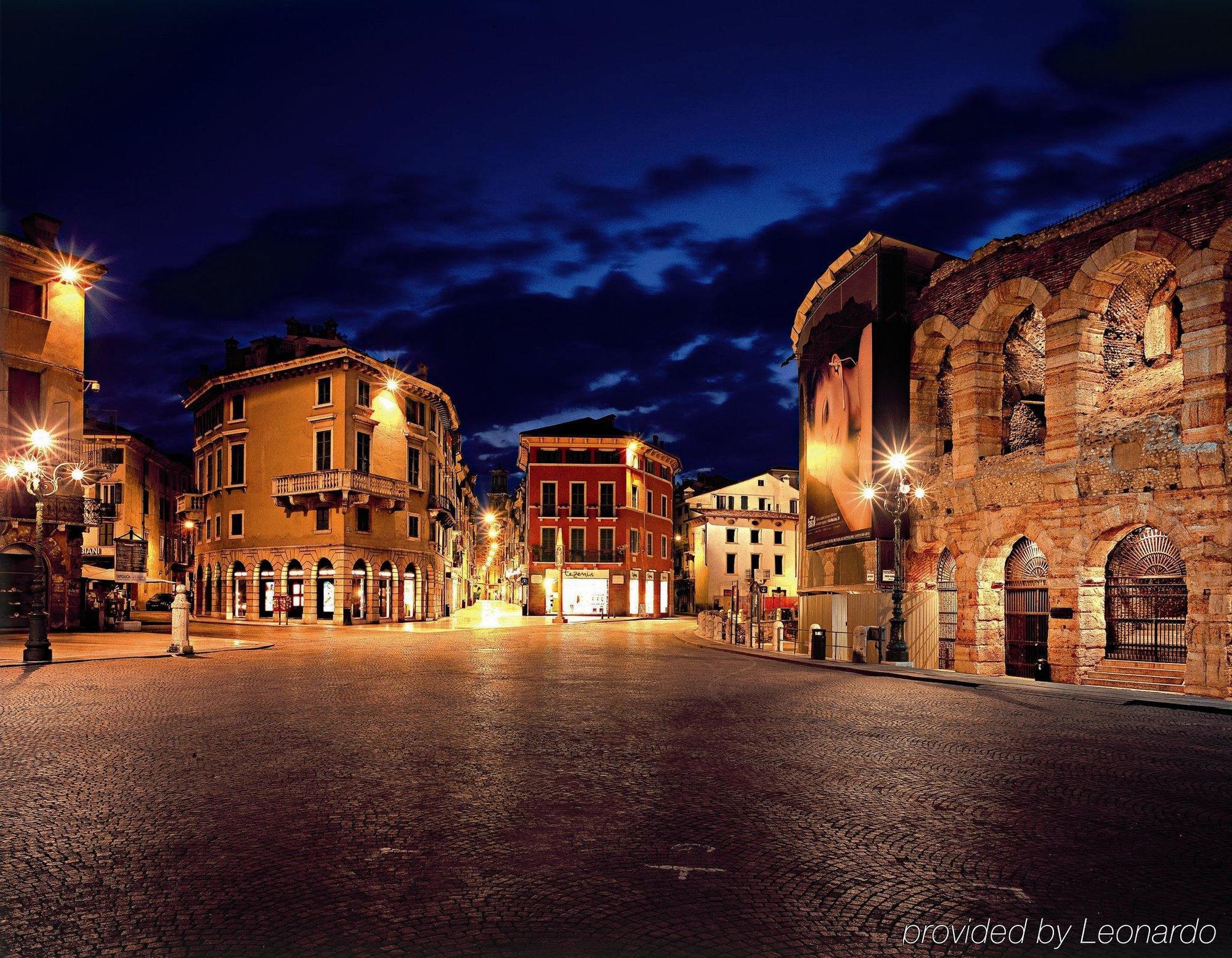 Escalus Luxury Suites Verona Bagian luar foto