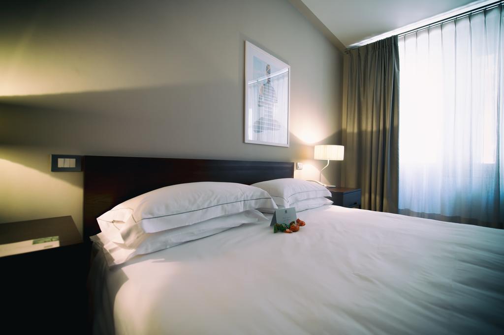 Escalus Luxury Suites Verona Bagian luar foto
