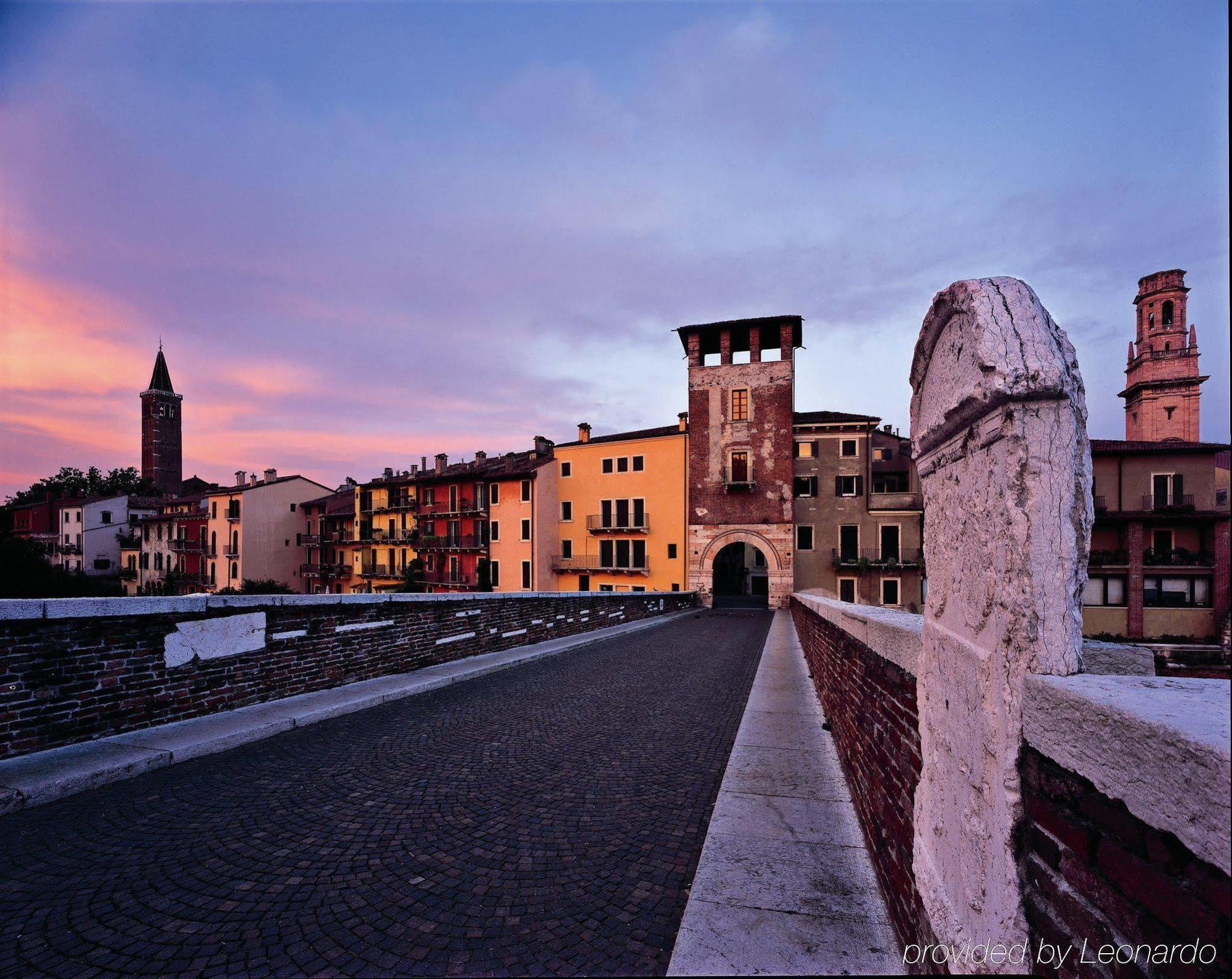 Escalus Luxury Suites Verona Bagian luar foto