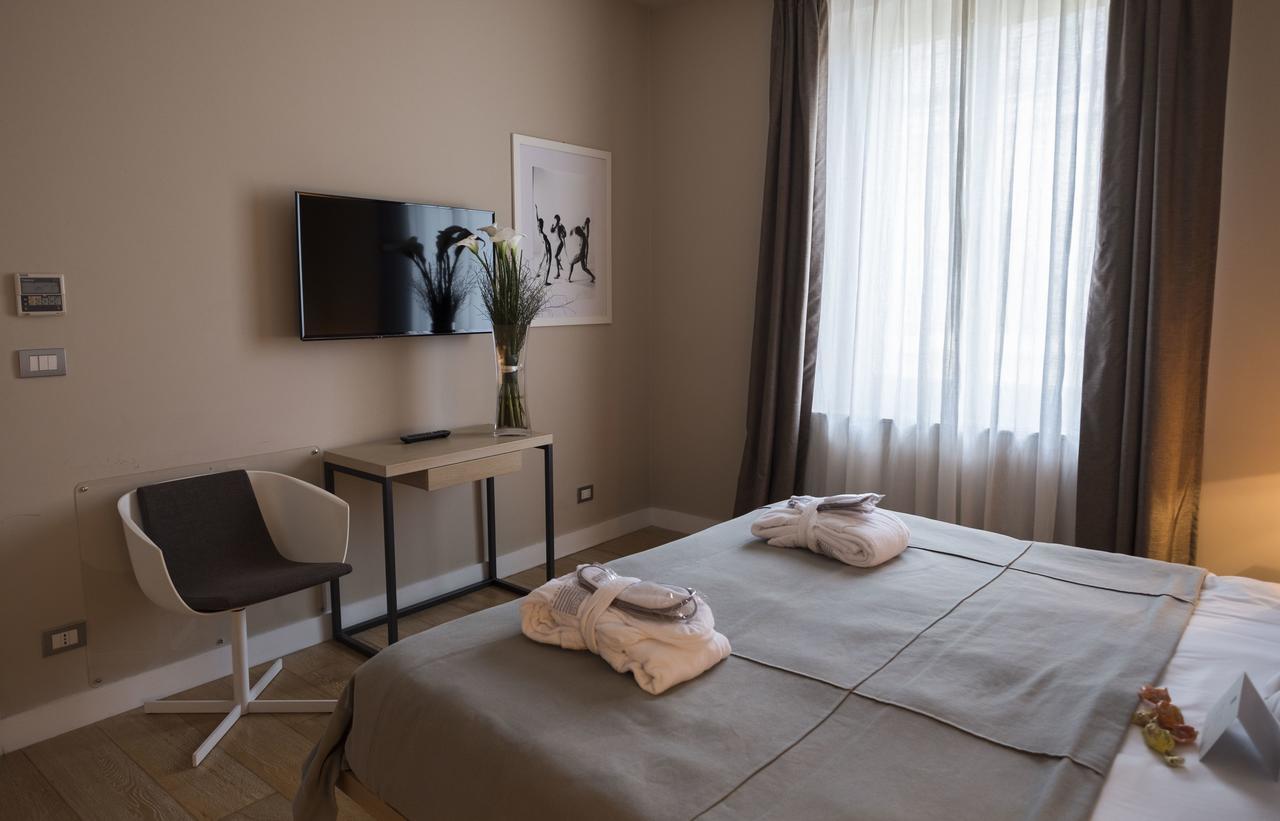 Escalus Luxury Suites Verona Bagian luar foto