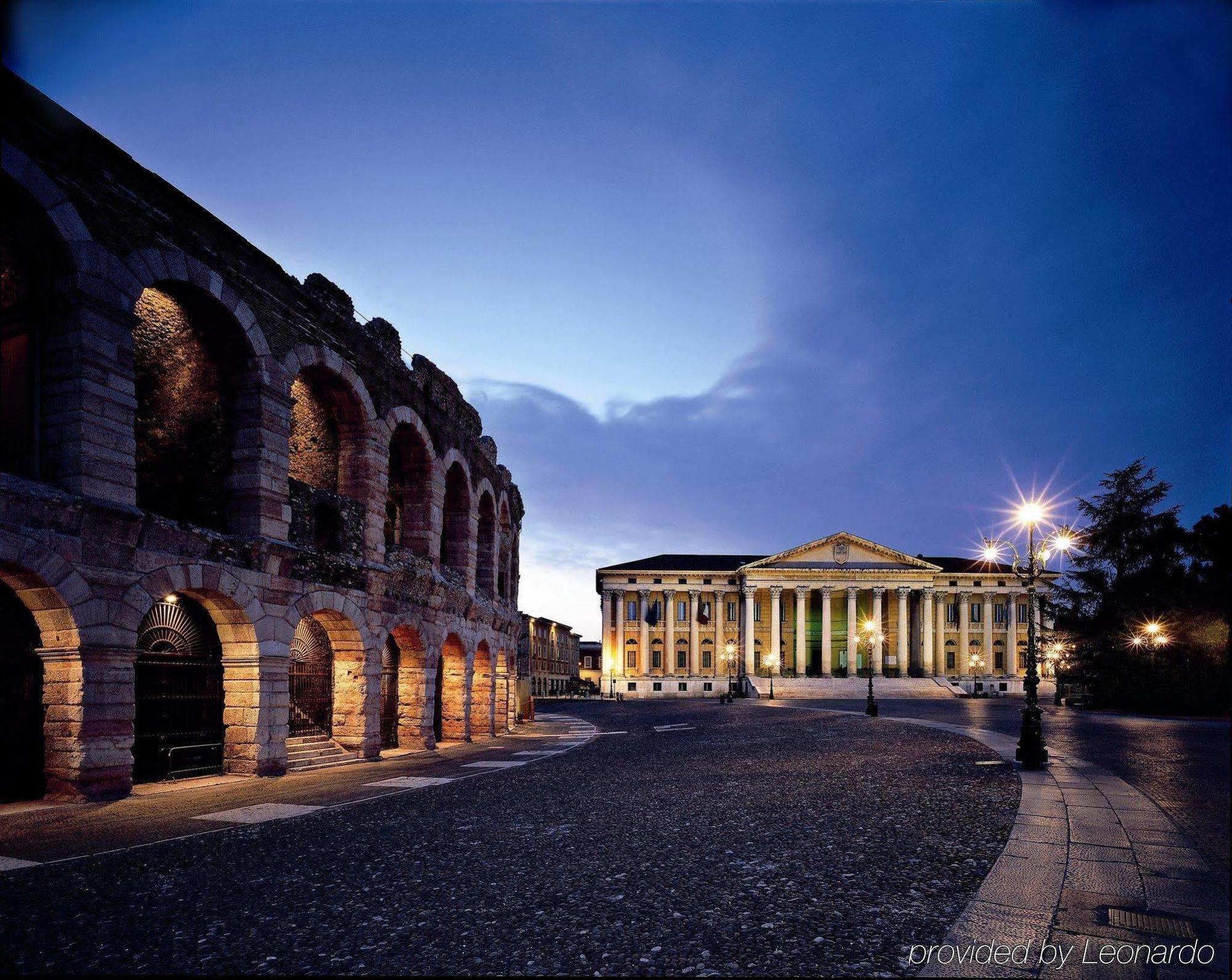 Escalus Luxury Suites Verona Bagian luar foto